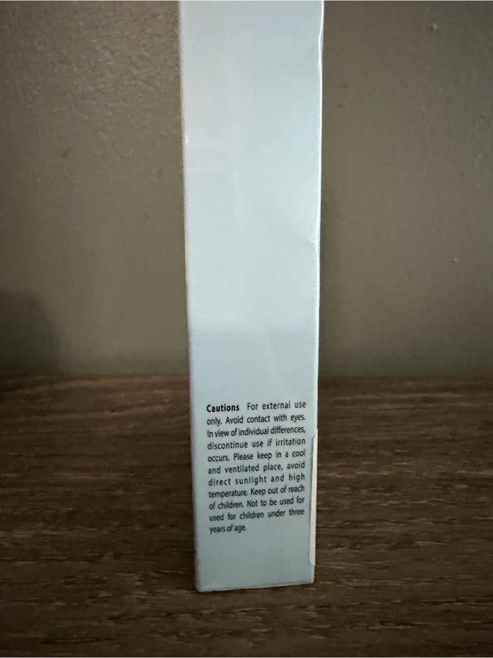 ISHerbin Centella + HA Water-Fit Sun Serum SPF50+ PA++++ - Light Blue
